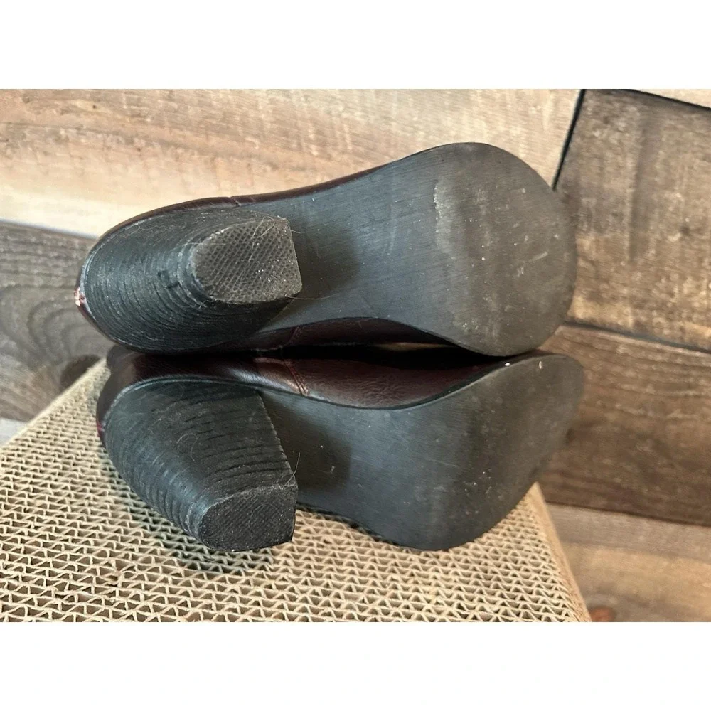 Not Rated Ankle Booties Brown Faux Leather Chunky Heel Women Sz 6 Distressed‎